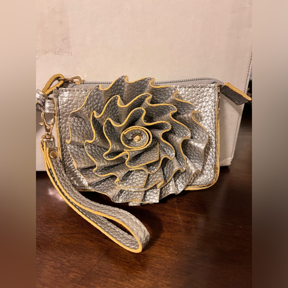 Jazzd - Ruffled Flower Green  Faux Leather Wristlet/Coin Purse with Zip Top.